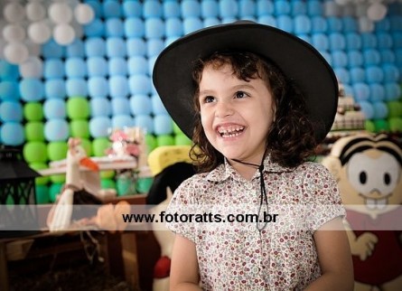 Aniversário 04 Anos Maria Fernanda dia 28/04/2012 no Buffet Colosso Park.