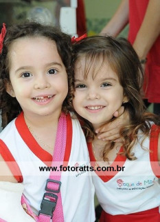 Aniversário 03 Anos Gabriella e Giovana dia 27/06/2012.