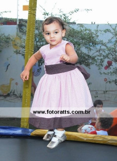 02 anos luiza dia 30/04/2013 na Escola Toque de Mãe