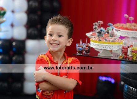 Aniversário 04 Anos Miguel Augusto dia 16/05/2015 no Colossu Buffet.