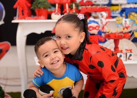 02 Anos Miguel e 05 Anos Maria Sofia 