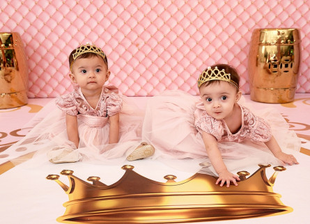 01 Ano Sophia e Isadora