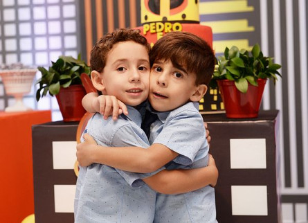 04 Anos Pedro e Rafael