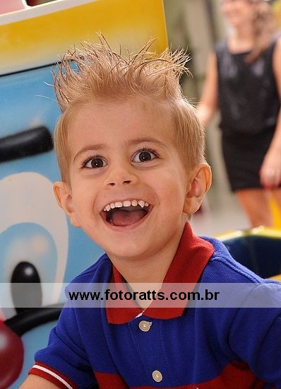 Aniversário 03 Anos Bernardo dia 01/03/2013 no Buffet Mundo Mágico.