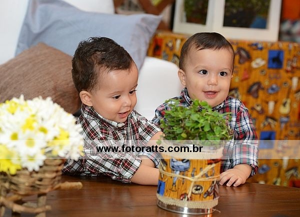 Aniversário 01 Ano Pedro e Miguel dia 14/03/2014 na Mercearia Kids.
