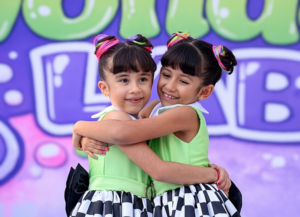 7 anos Rochelle e Raianne
