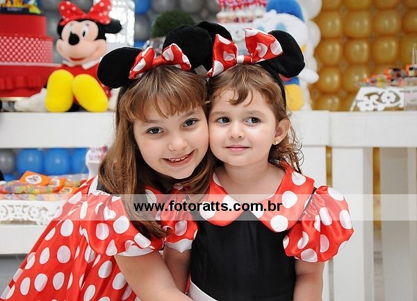 Aniversário 08 Gabrielle e 3 anos Larissa dia 05/05/2013 no Buffet Magic Play.