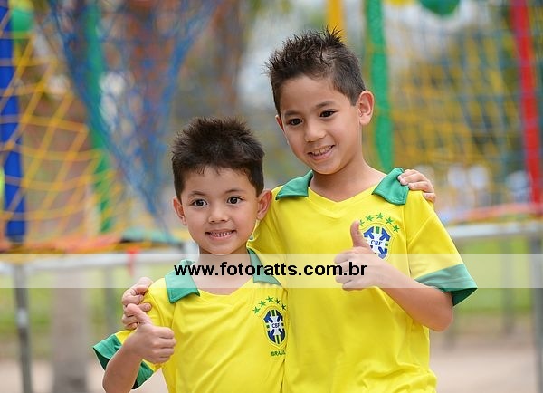 Aniversário Breno Eiki 06 Anos e Bruno Yukio 09 Anos dia 28/09/2013.