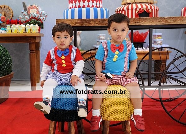 Aniversário 01 Ano Murilo e 02 Anos Miguel dia 26/07/2014 no Buffet Mundo Mágico.