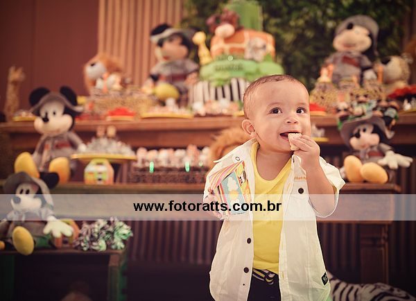 Aniversário 01 Ano Lucas no Dia 15/10/2015 no Buffet Mundo Mágico