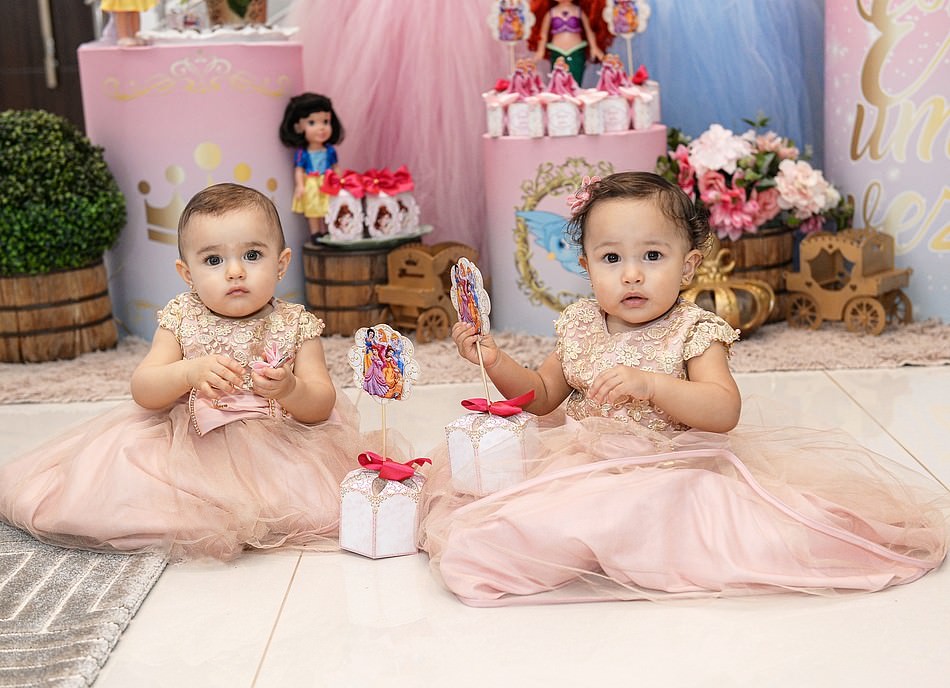 01 Ano Giulia e Gabriela