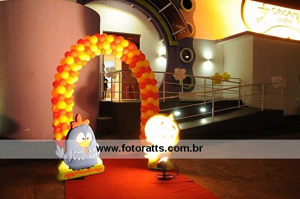 Decoração Galinha Pintadinha Estação da Alegria