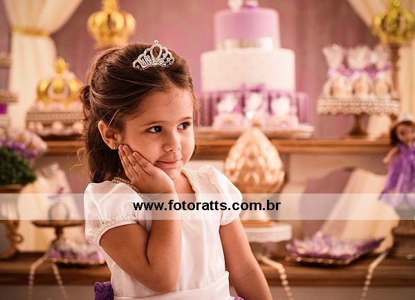 Aniversário 03 Anos Laís dia 05/06/2015 no Buffet Mundo Mágico.