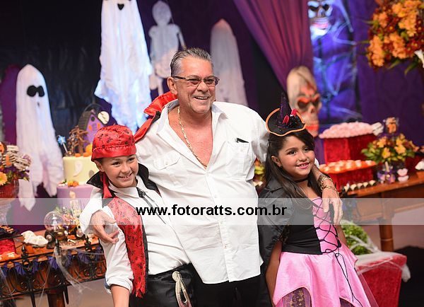 Aniversário 08 Anos Bruna Sofia 10 Anos Leonardo Enrique e Janio dia 27/10/2016 na Mercaria Kids.