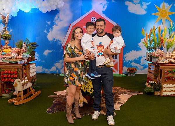 01 Ano Paulo e 03 Anos João